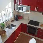Duplex -the Sunny Hut - Swimming Pool - Free Wifi & Ac- Marinas アパート *