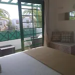 Duplex -the Sunny Hut - Swimming Pool - Free Wifi & Ac- Marinas アパート *