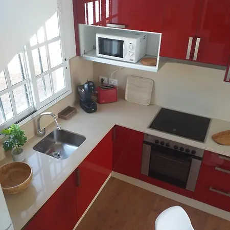 Duplex -the Sunny Hut - Swimming Pool - Free Wifi & Ac- Marinas Apartment *