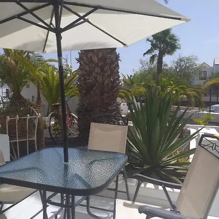 Duplex -the Sunny Hut - Swimming Pool - Free Wifi & Ac- Marinas *