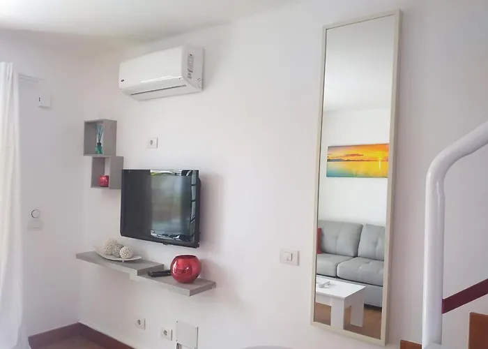 Apartman Duplex -the Sunny Hut - Swimming Pool - Free Wifi & Ac- Marinas Puerto del Carmen