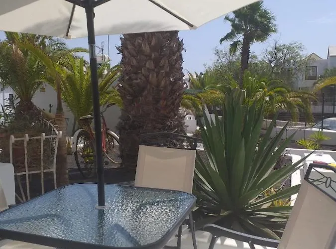 Duplex -the Sunny Hut - Swimming Pool - Free Wifi & Ac- Marinas *