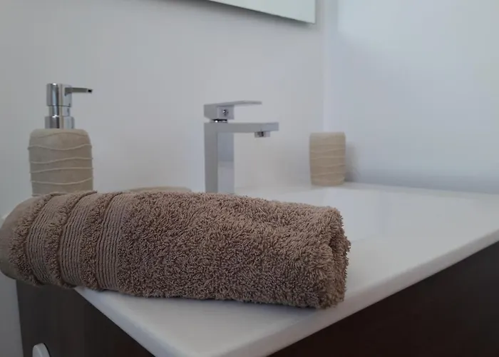 Duplex -the Sunny Hut - Swimming Pool - Free Wifi & Ac- Marinas Apartamento *